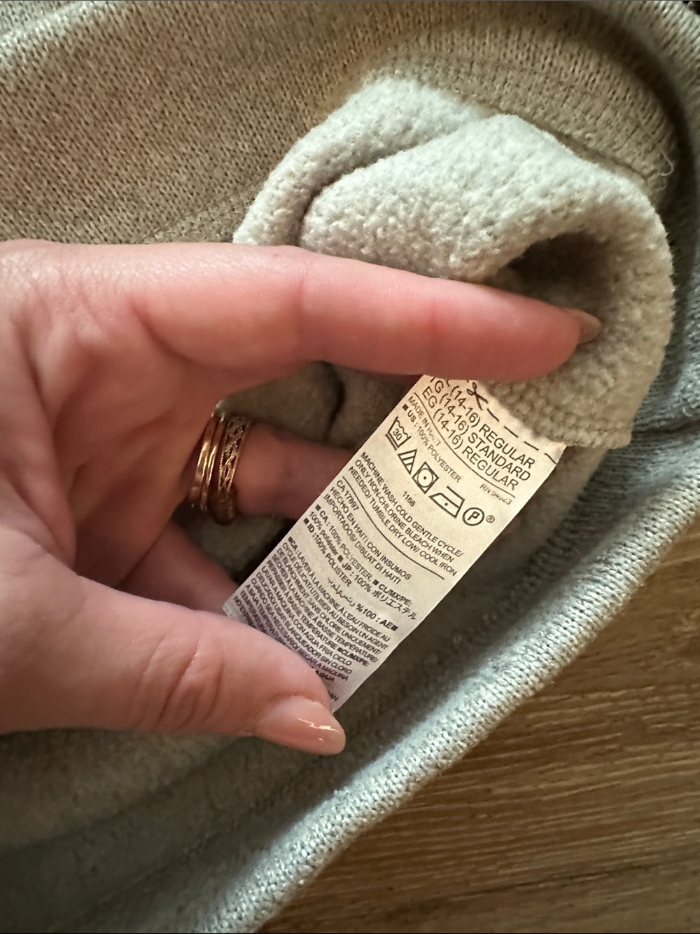 Cozy Shawl Collar kids Sweater - Beige Old Navy - Picture 4 of 5